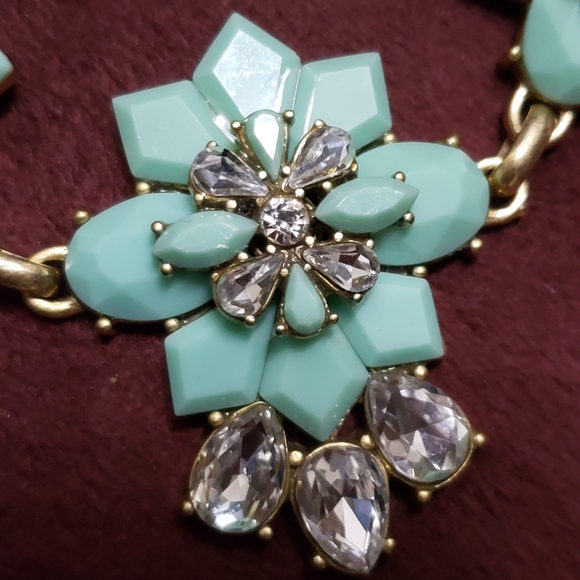 J crew necklace light blue - Picture 3 of 6